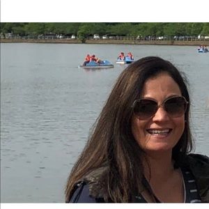 Meet your Posher, Gina